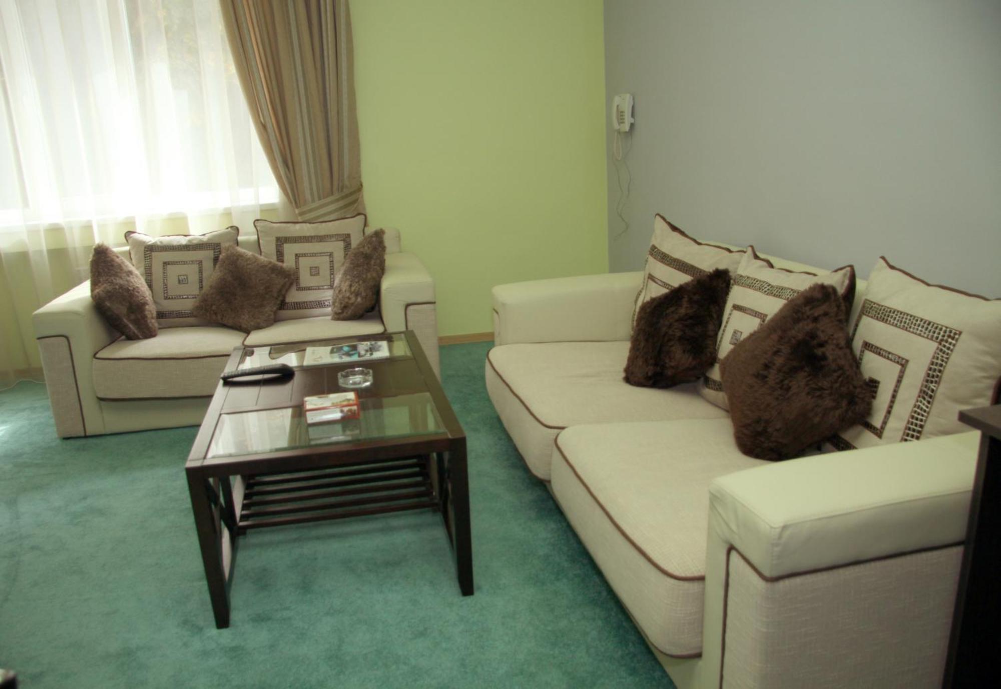 Greenwood Hotel Dilijan Exterior photo