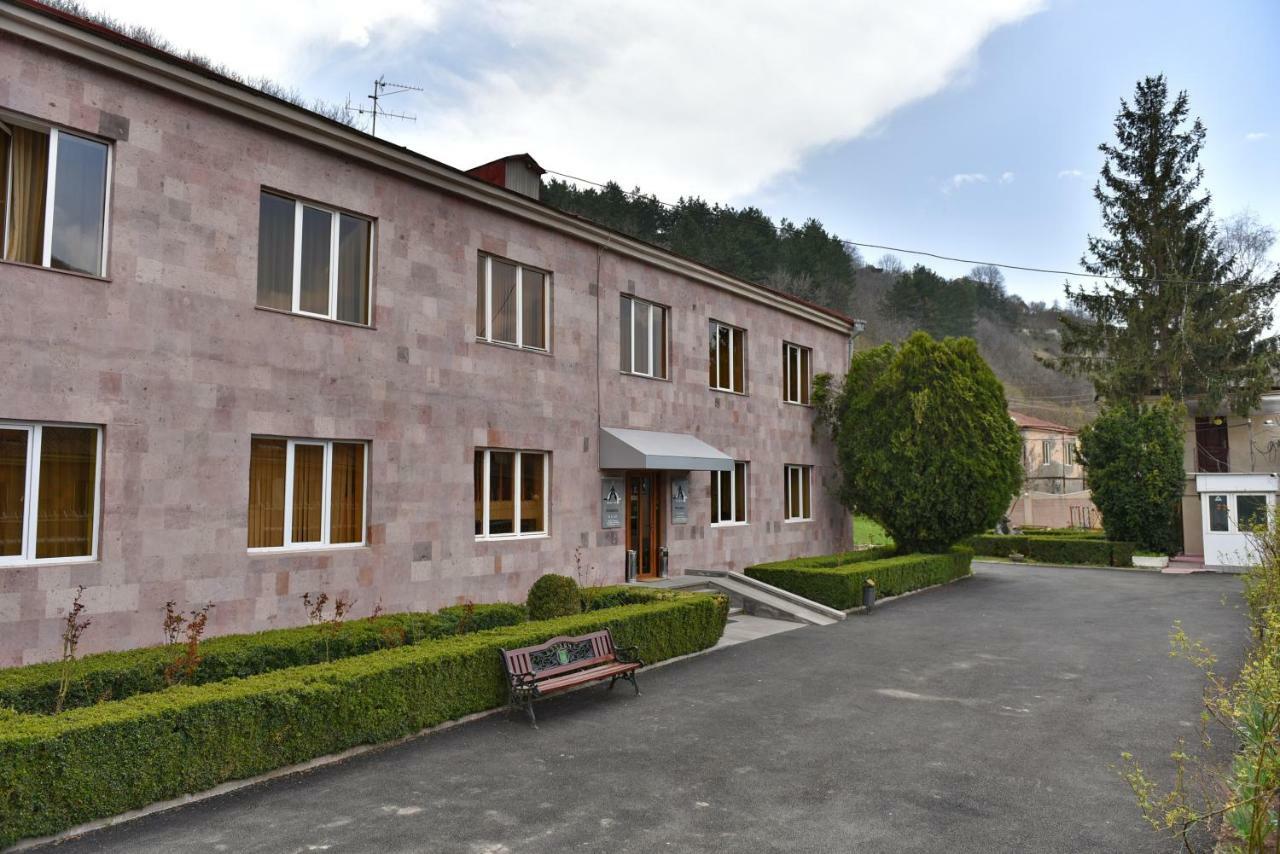 Greenwood Hotel Dilijan Exterior photo